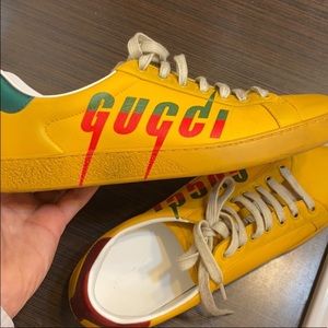 Yellow Men’s Ace sneaker with Gucci Blade